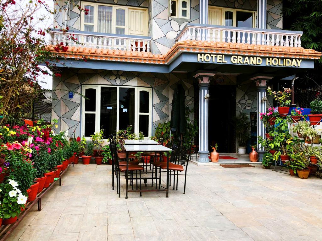Hotel Grand Holiday Pokhara Luaran gambar