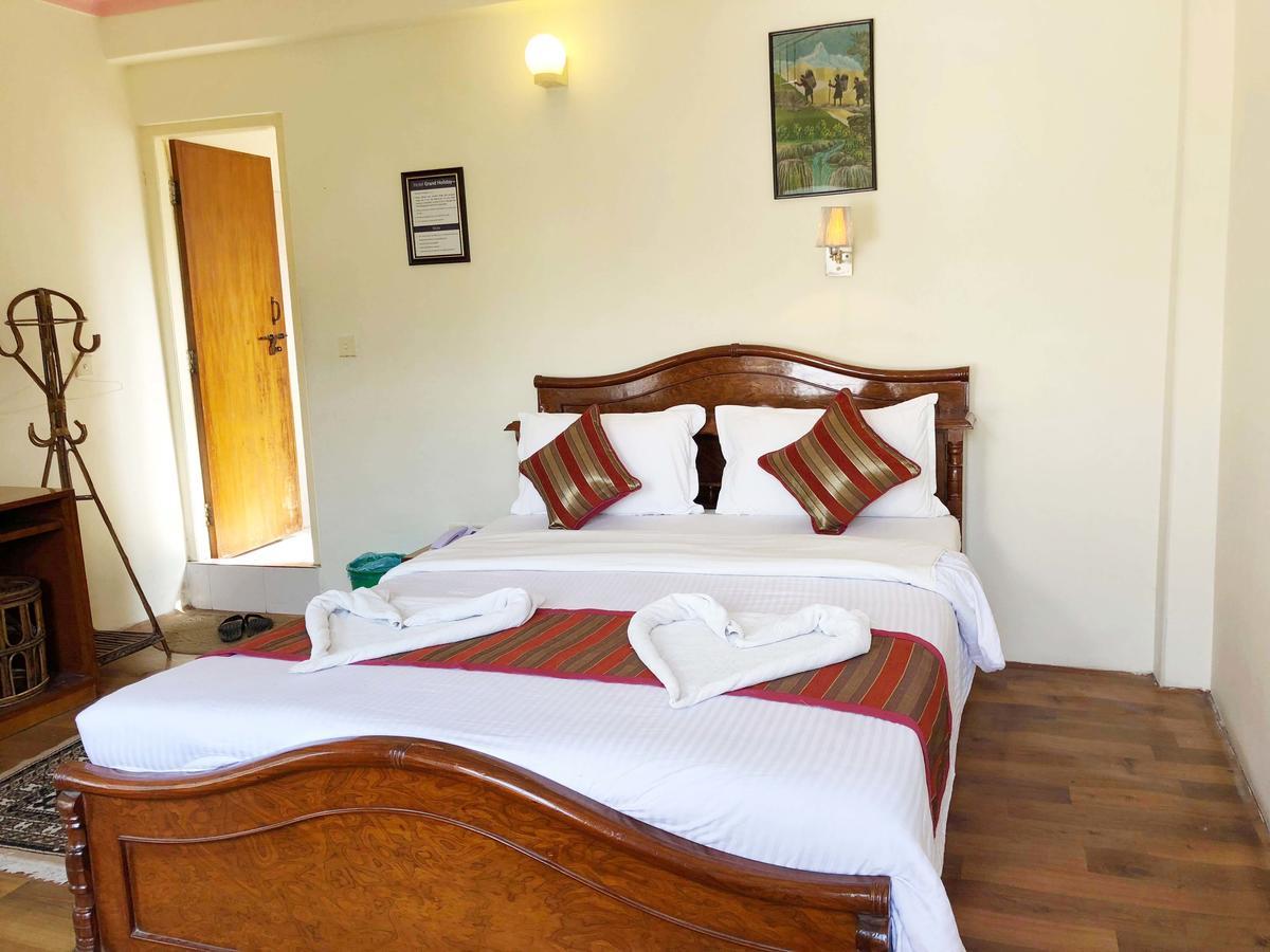 Hotel Grand Holiday Pokhara Luaran gambar