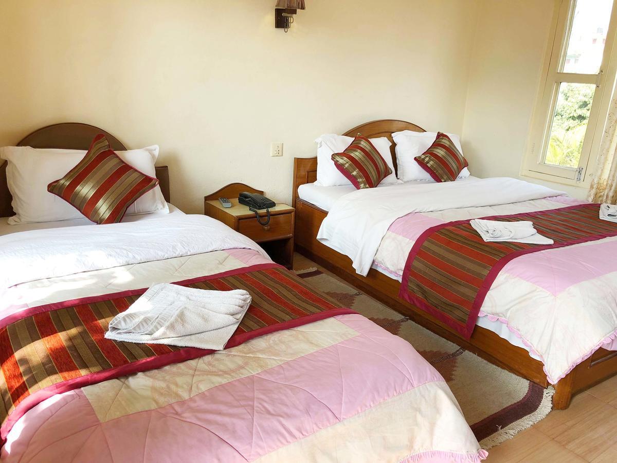 Hotel Grand Holiday Pokhara Luaran gambar