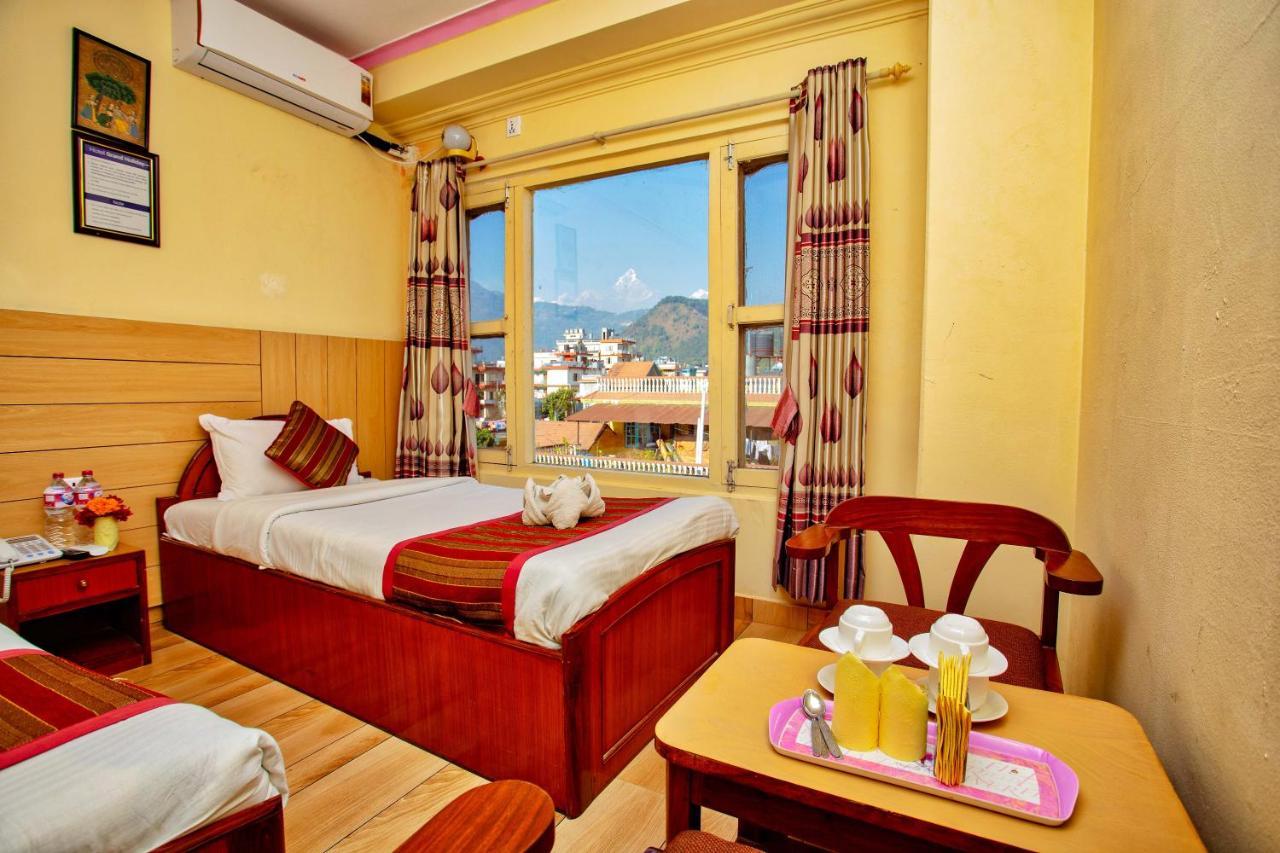 Hotel Grand Holiday Pokhara Luaran gambar