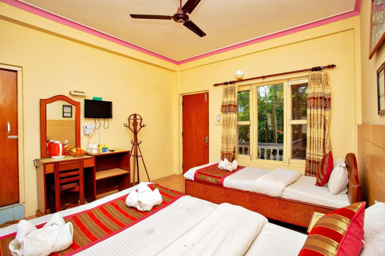 Hotel Grand Holiday Pokhara Luaran gambar