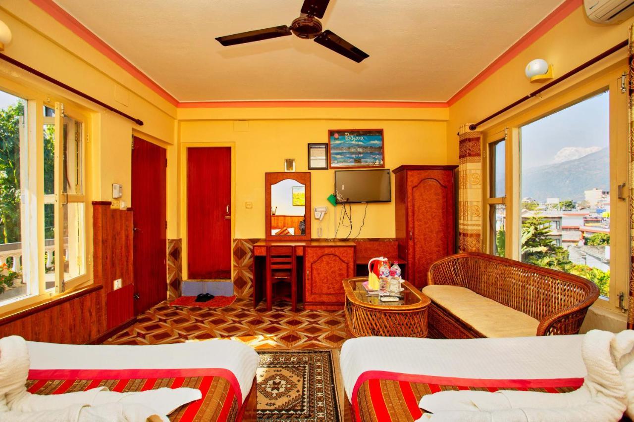 Hotel Grand Holiday Pokhara Luaran gambar