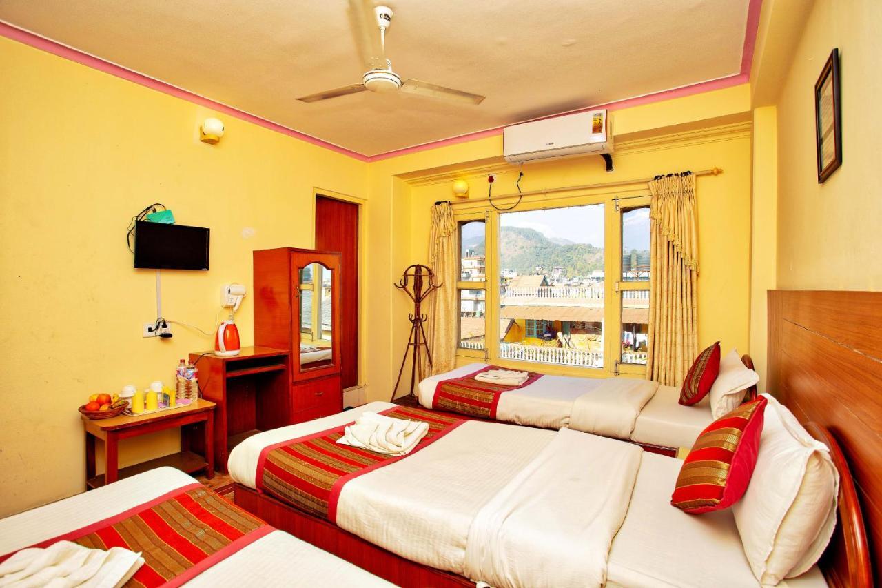 Hotel Grand Holiday Pokhara Luaran gambar