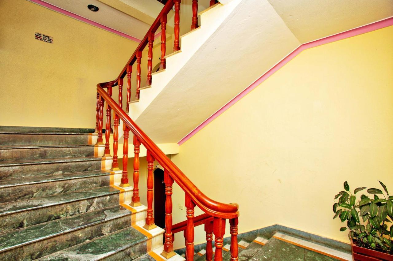 Hotel Grand Holiday Pokhara Luaran gambar