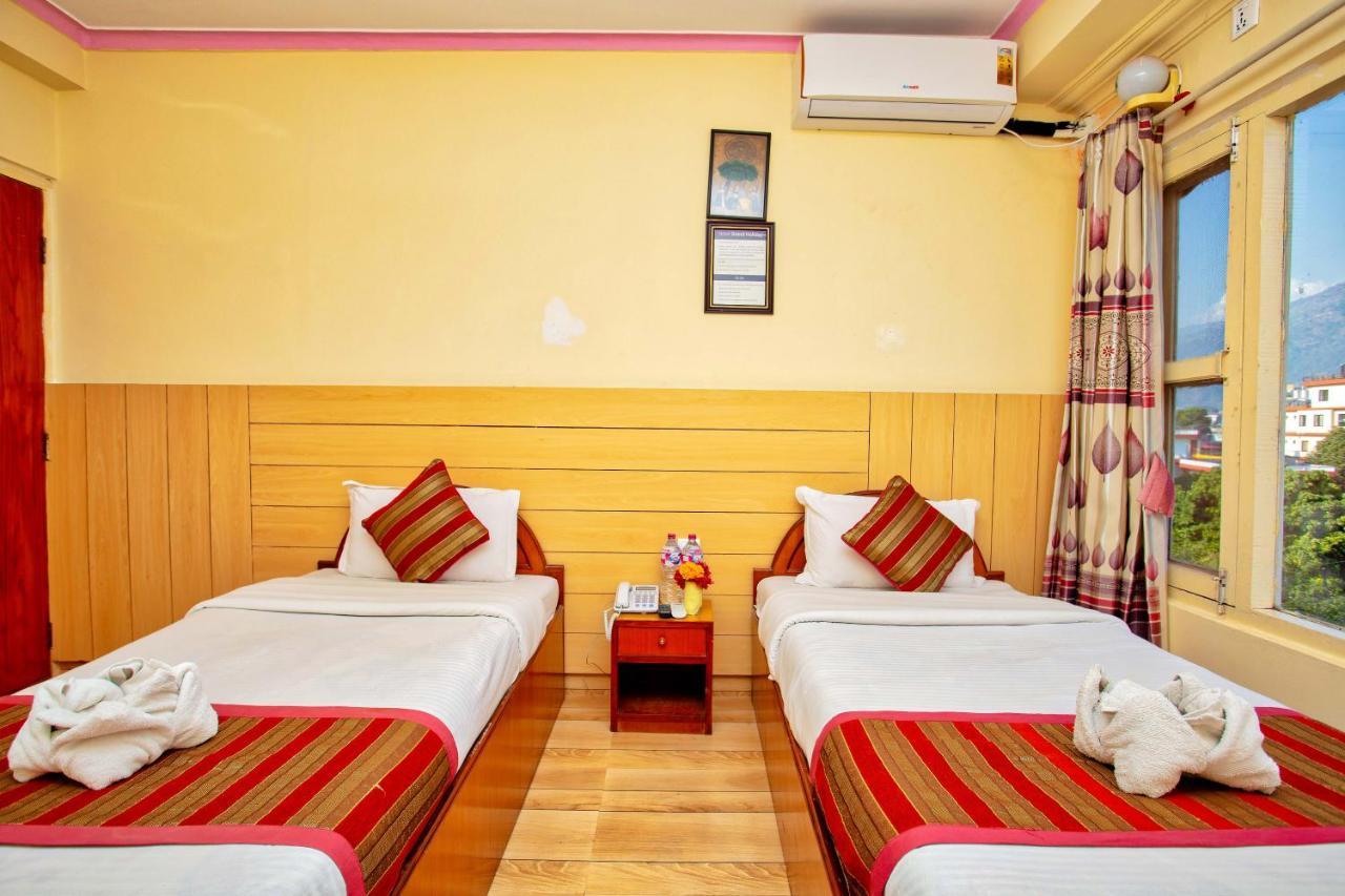 Hotel Grand Holiday Pokhara Luaran gambar