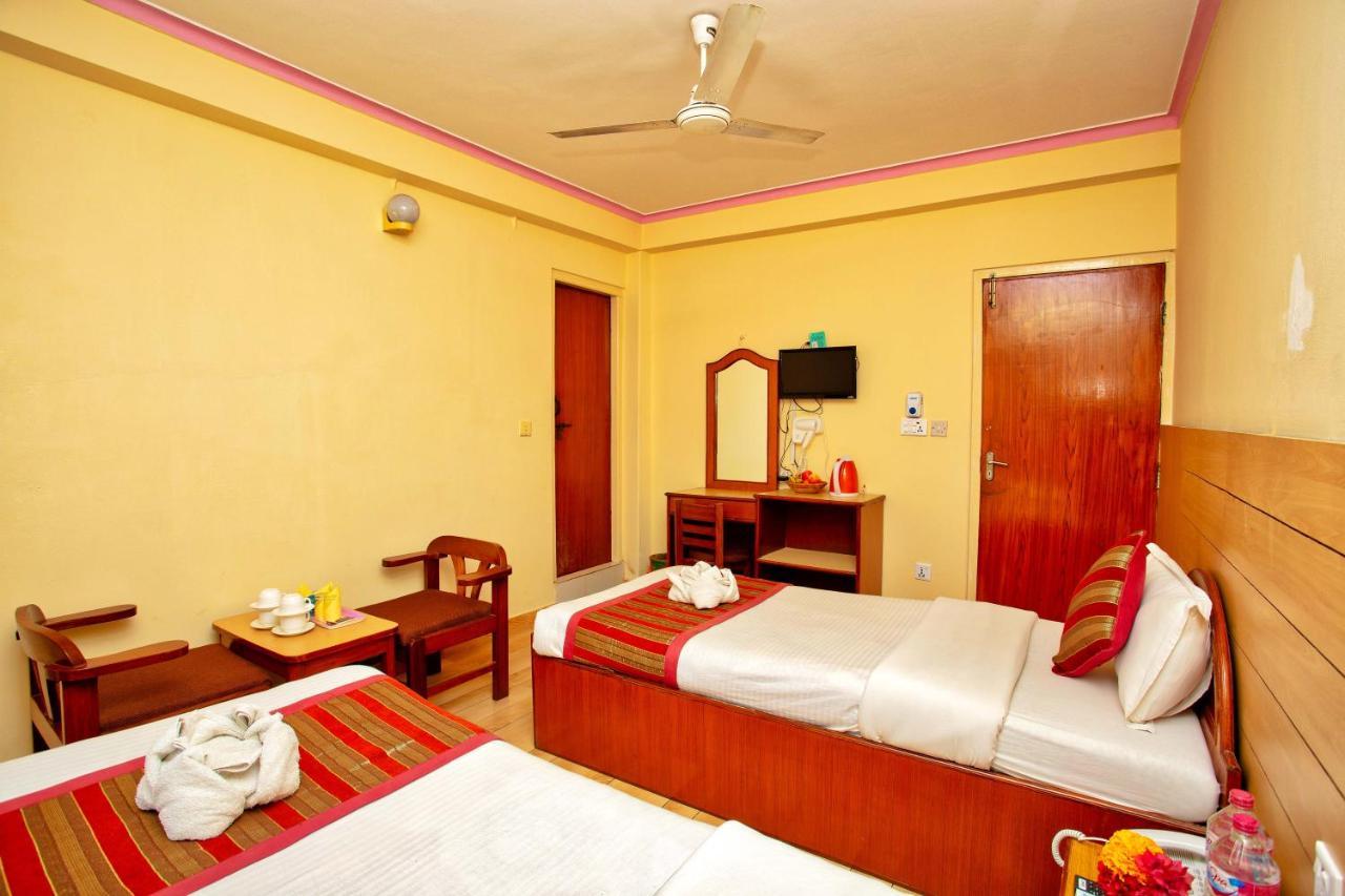 Hotel Grand Holiday Pokhara Luaran gambar