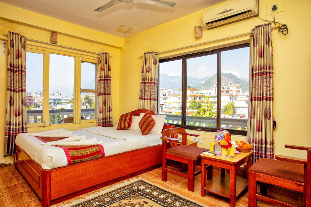 Hotel Grand Holiday Pokhara Luaran gambar