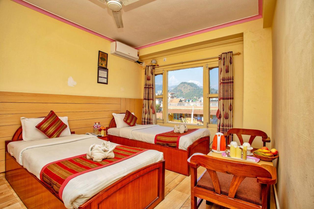 Hotel Grand Holiday Pokhara Luaran gambar